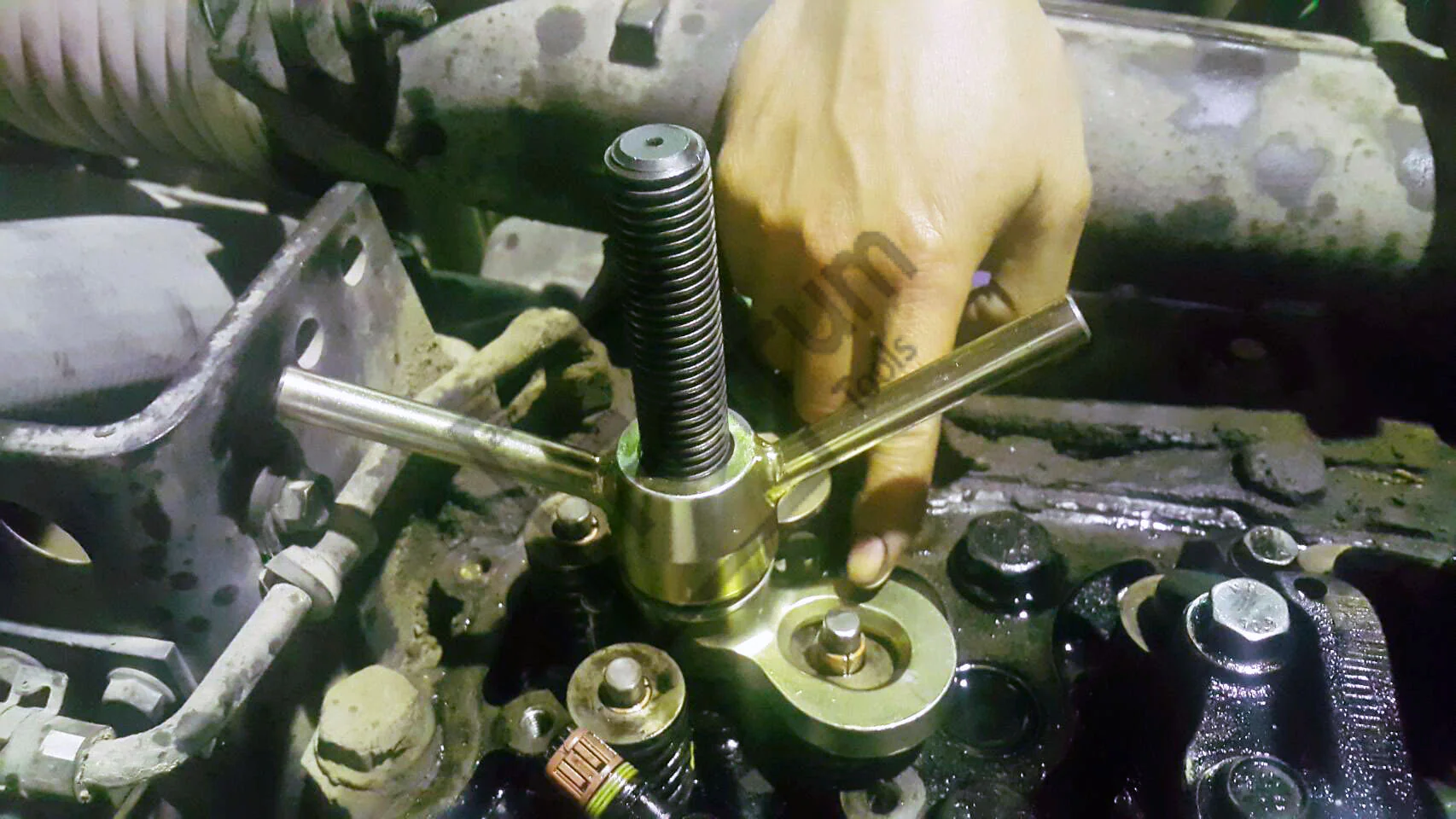 MX13 DAF (CF85) VALVE SPRING COMPRESSOR/Injector Puller TOOL ALTERNATIVE TO 1905001 - Image 5