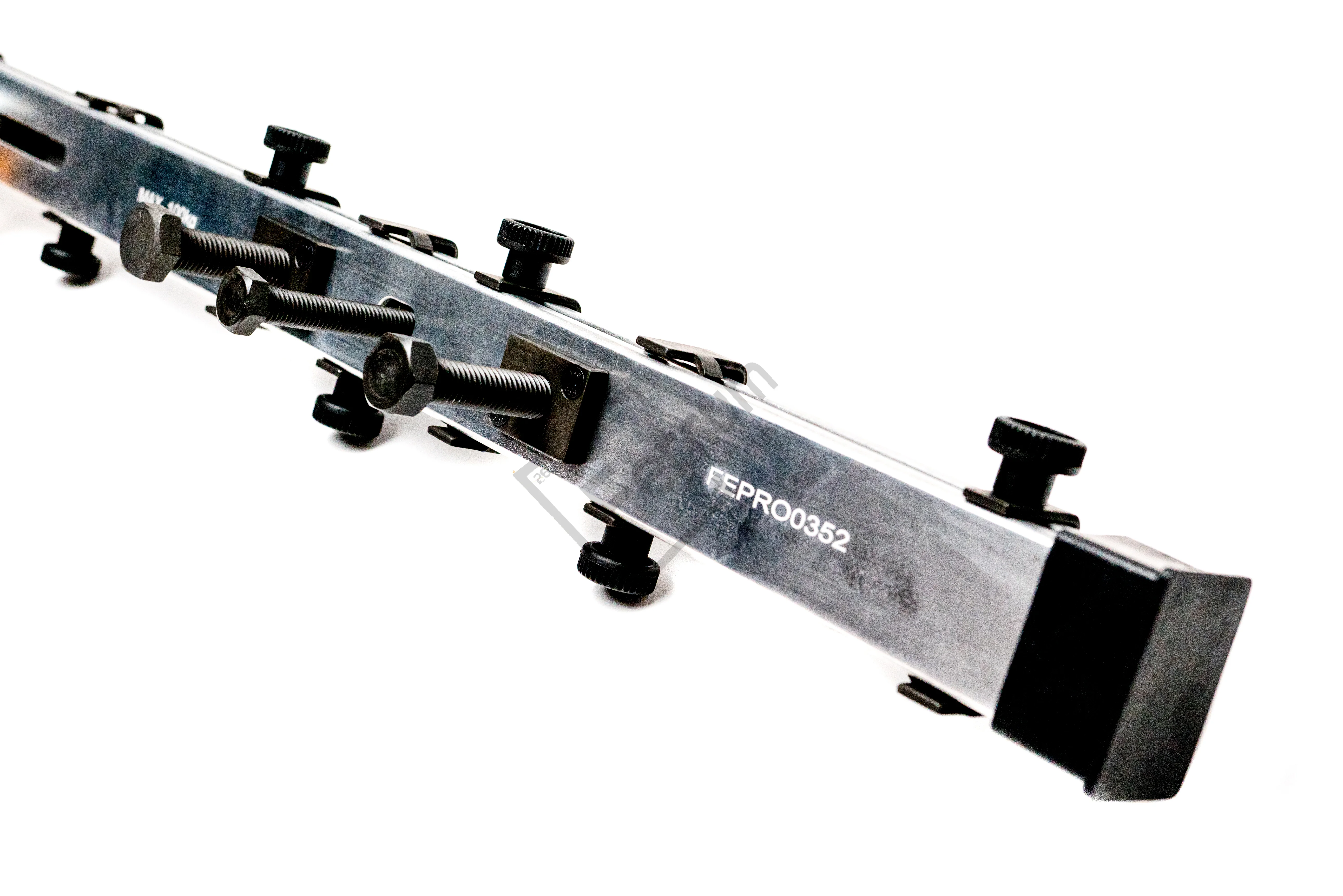 Volvo Support Hanger Tool Alternative to 88800352 - Image 3